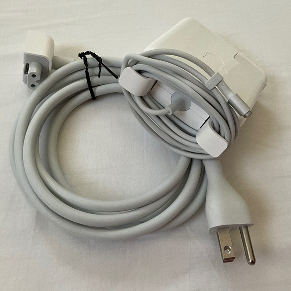 APPLE MacBook MagSafe Power Adapter/Charger & Extension Power Cord - Picture 7 of 7